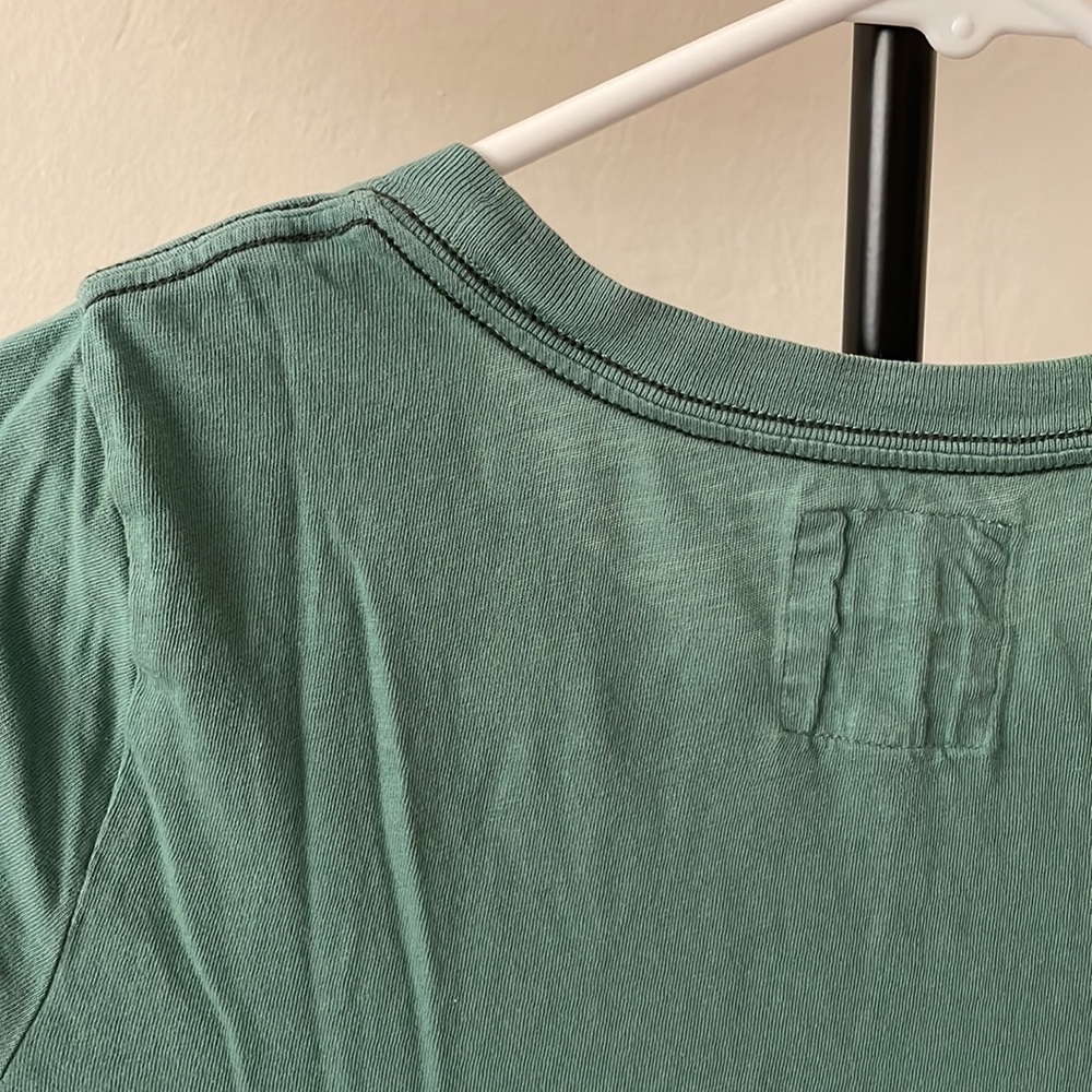 Ruehl Tee - Picture 5 of 5